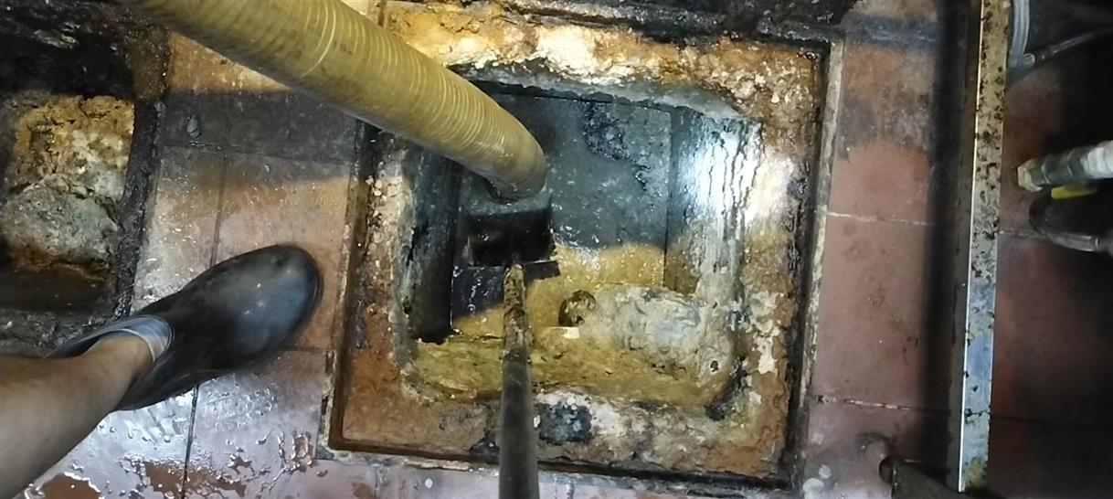 九湖镇化油池清理-污水池清掏