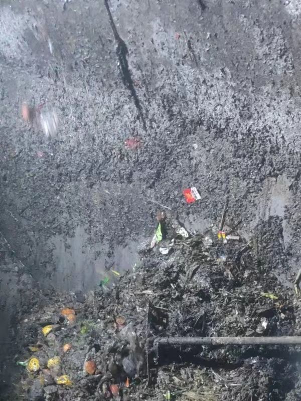 九湖镇污水池清理