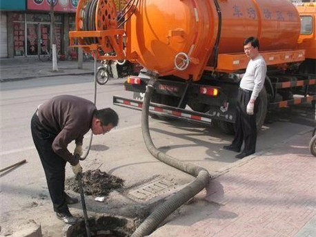 九湖镇清掏化粪池，健康生活从这里开始